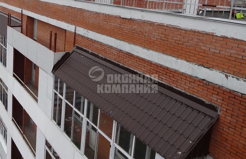 Фото монтажа крыши балкона – выполненные работы Оконная компания